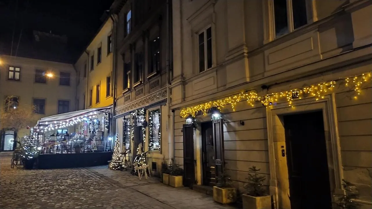 Old Lemberg Apartment 0*, Lviv